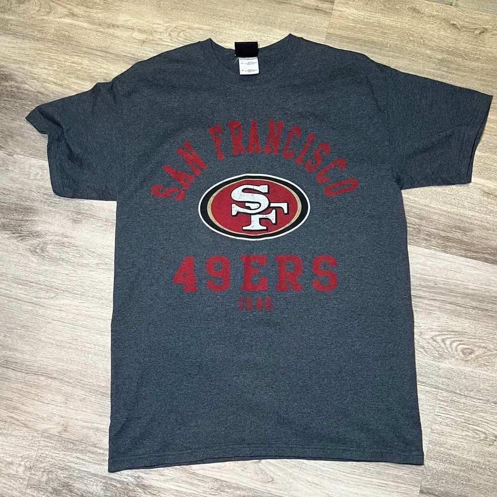NFL team apparel‎ 49ers T-shirt, size medium